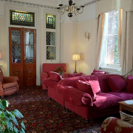 Ascot House Hotel Йорк Екстериор снимка