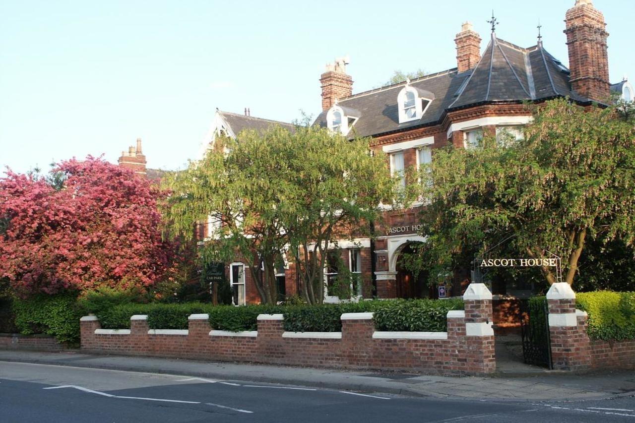 Ascot House Hotel Йорк Екстериор снимка