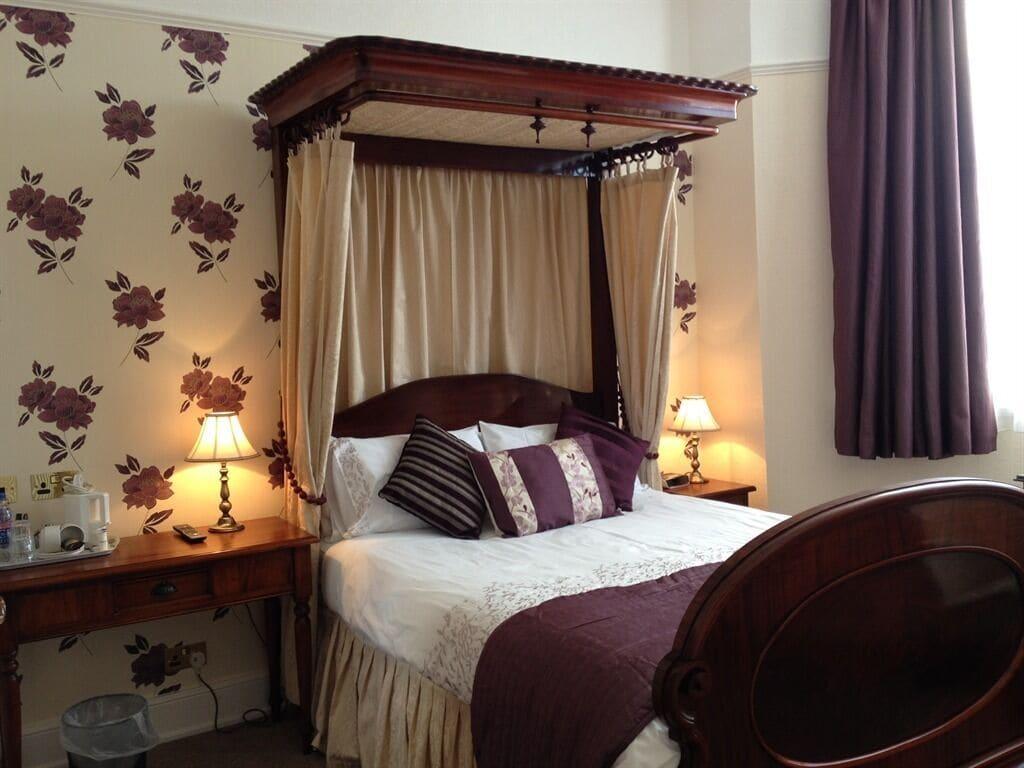 Ascot House Hotel Йорк Екстериор снимка