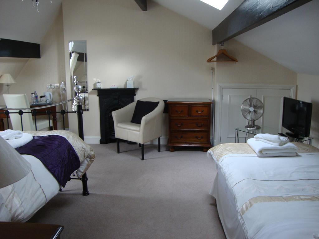 Ascot House Hotel Йорк Екстериор снимка